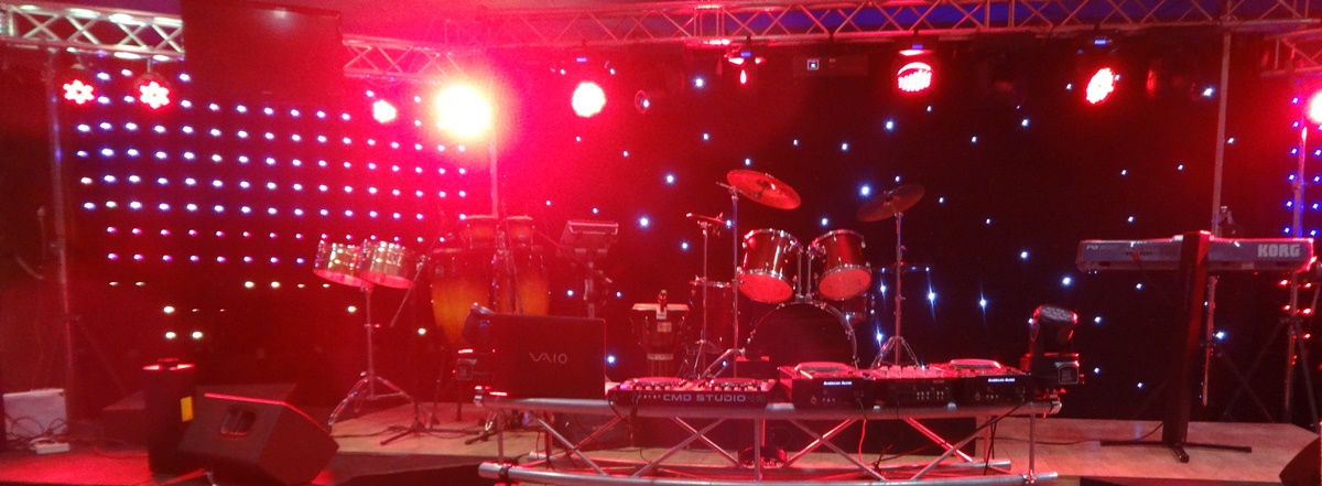 موزیک و نورپردازی